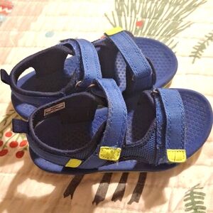 Osh Kosh sandals pool shoes 9M